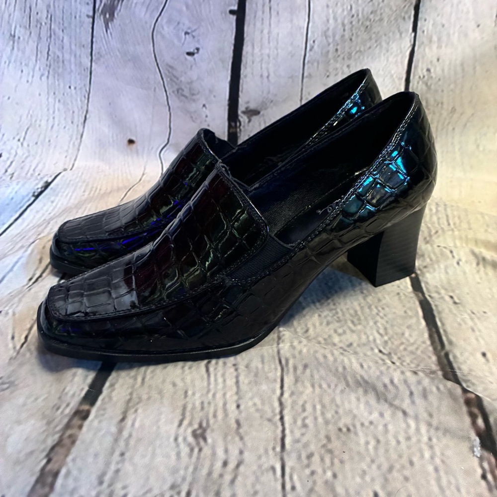 Life Stride Women’s Senna Black Patent Croc Embossed Square Toe Heels Size 6.5